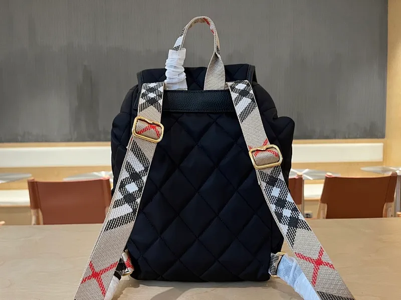 All categories Burberry women's bags (Burberry) Burberry 53961