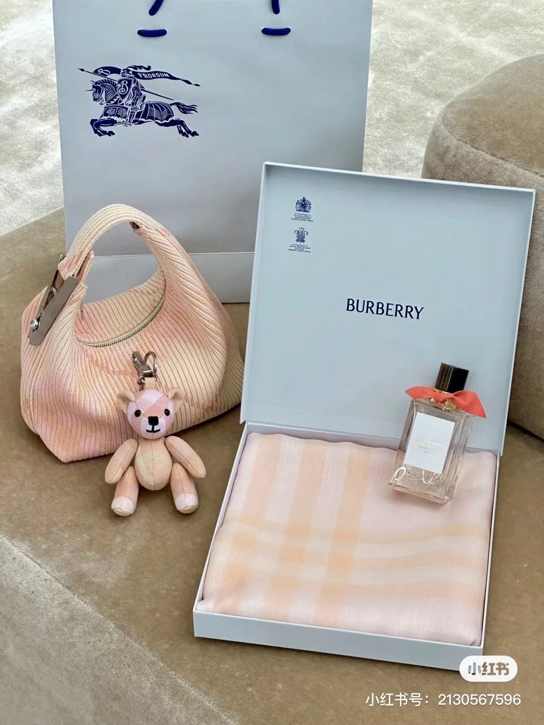 All categories Burberry women's bags (Burberry) Burberry 215