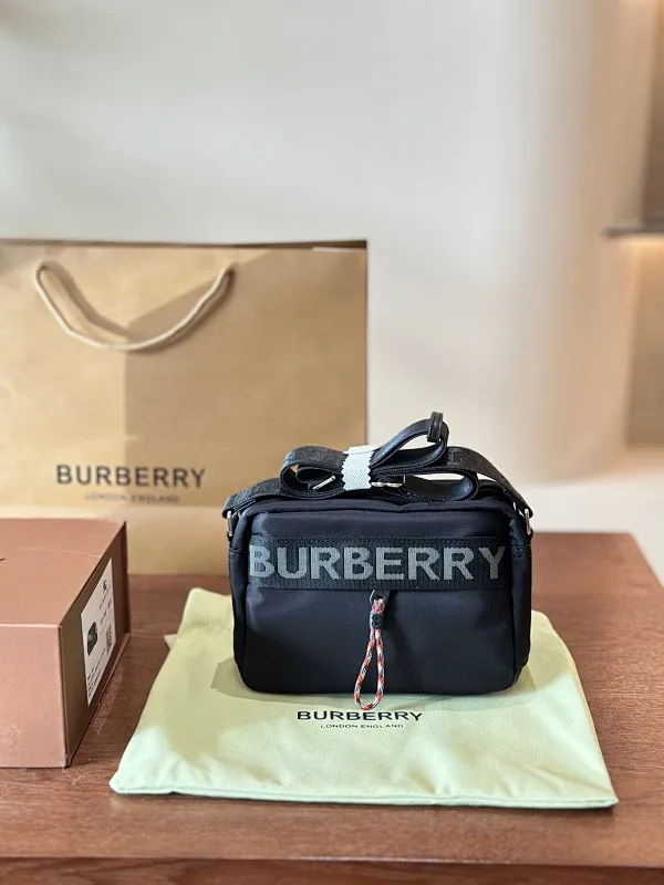 All Categories Official Website "Brand Women's Bags" Women's Bags 💙 Burberry 2024 New Burberry Nylon Camera Bag