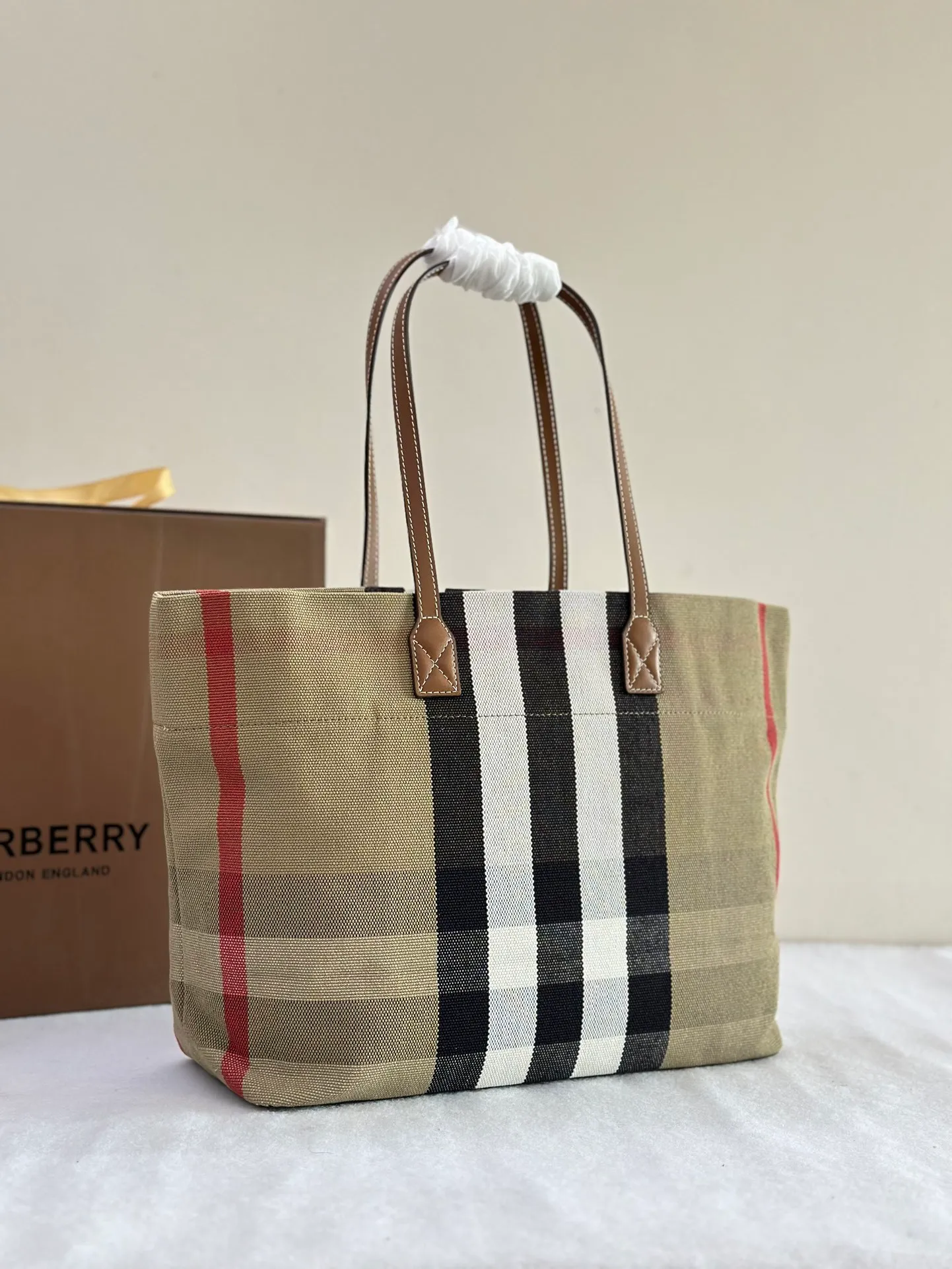 All Categories Burberry Women's Bags Burberry Original Order 355
