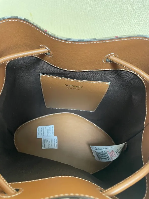 All categories Burberry women's bags (Burberry) Burberry 3303