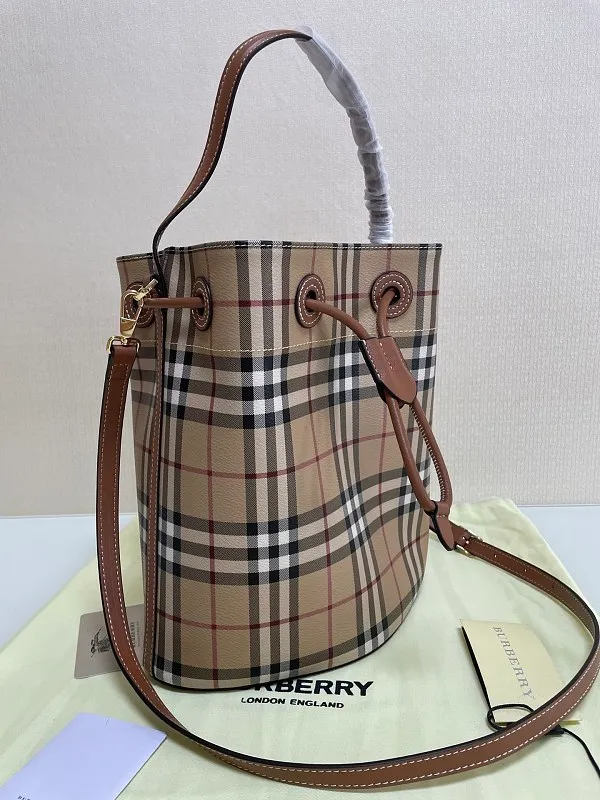 All categories Burberry women's bags (Burberry) Burberry 3303