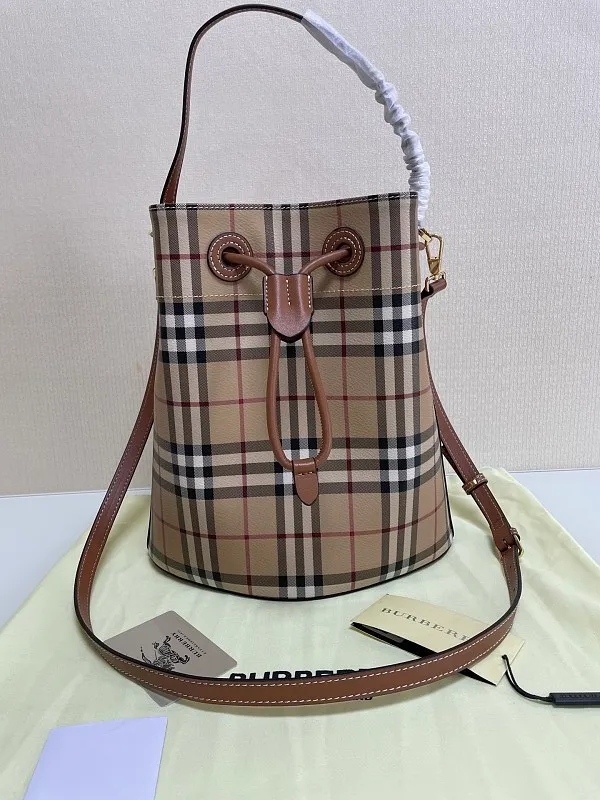 All categories Burberry women's bags (Burberry) Burberry 3303