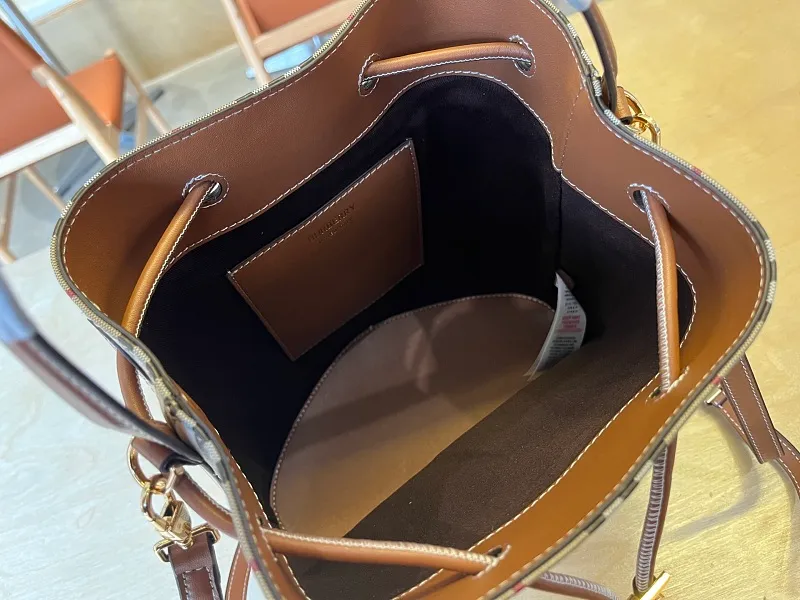 All categories Burberry women's bags (Burberry) Burberry 3303