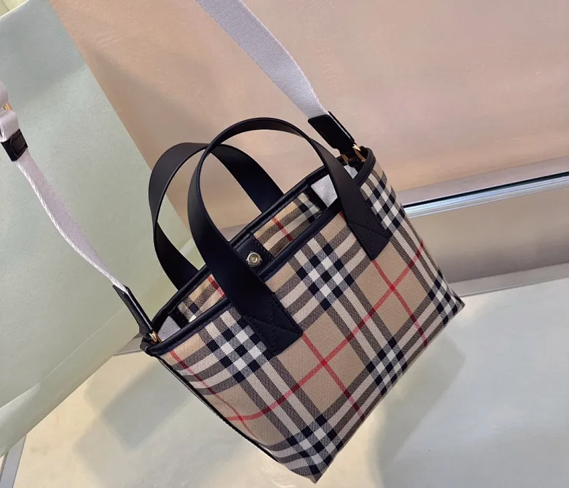 All Categories Official Website "Brand Women's Bags" Women's Bags 💙 Burberry 2025 New Burberry Handbags