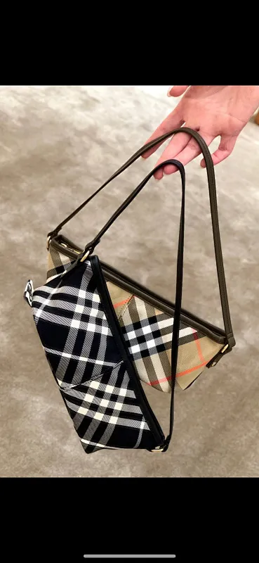 All categories Burberry women's bags (Burberry) Burberry 8393
