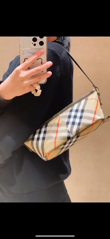 All categories Burberry women's bags (Burberry) Burberry 8393