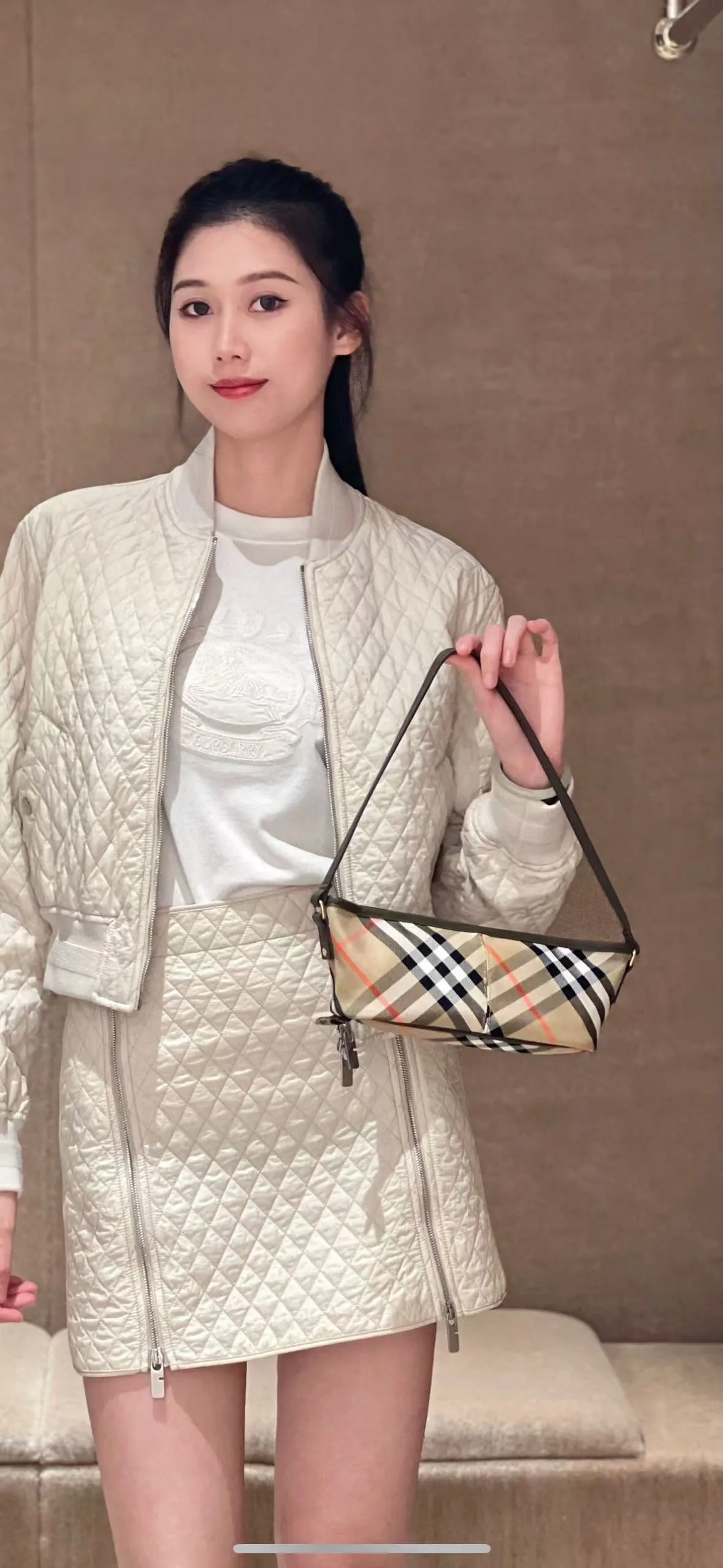 All categories Burberry women's bags (Burberry) Burberry 8393