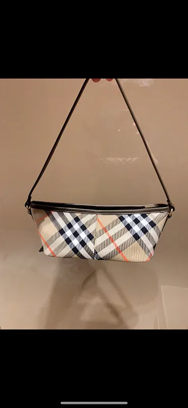 All categories Burberry women's bags (Burberry) Burberry 8393