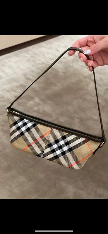 All categories Burberry women's bags (Burberry) Burberry 8393