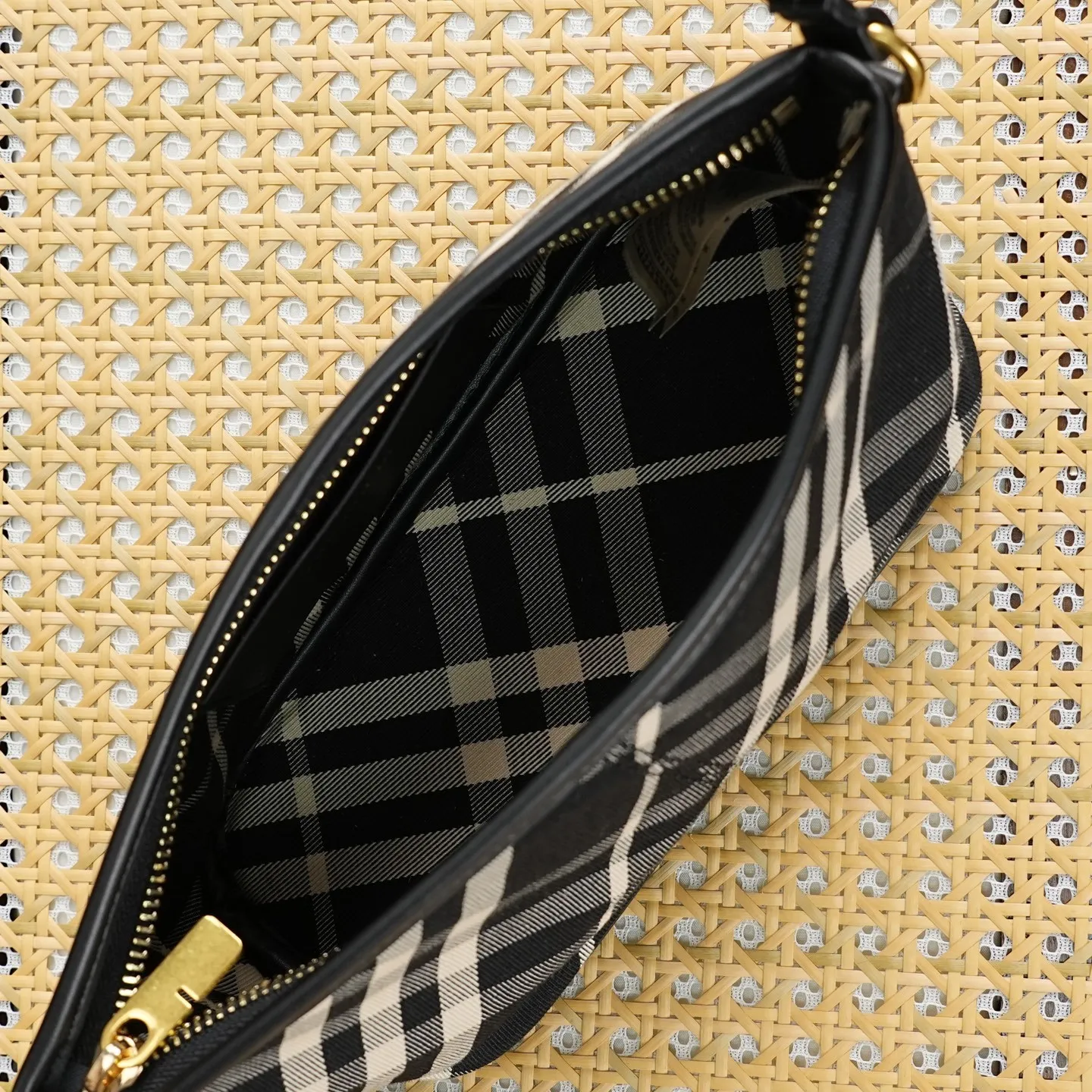 All categories Burberry women's bags (Burberry) Burberry 8393