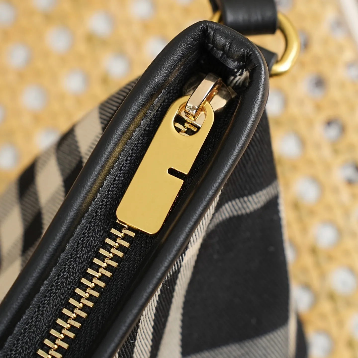 All categories Burberry women's bags (Burberry) Burberry 8393