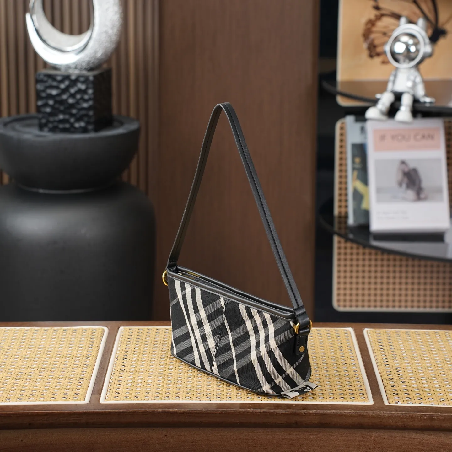 All categories Burberry women's bags (Burberry) Burberry 8393
