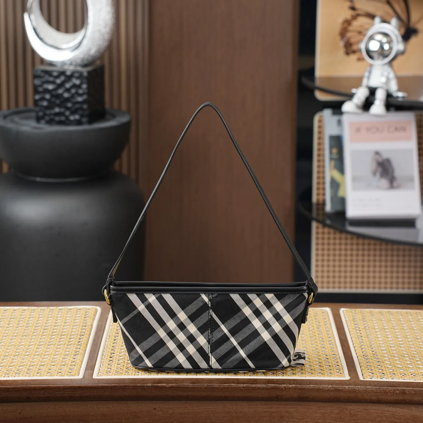 All categories Burberry women's bags (Burberry) Burberry 8393