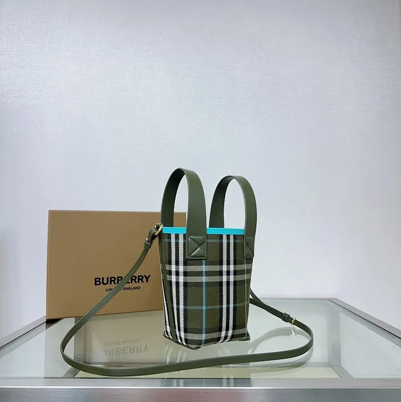 All categories Burberry women's bags (Burberry) Burberry original order 4611