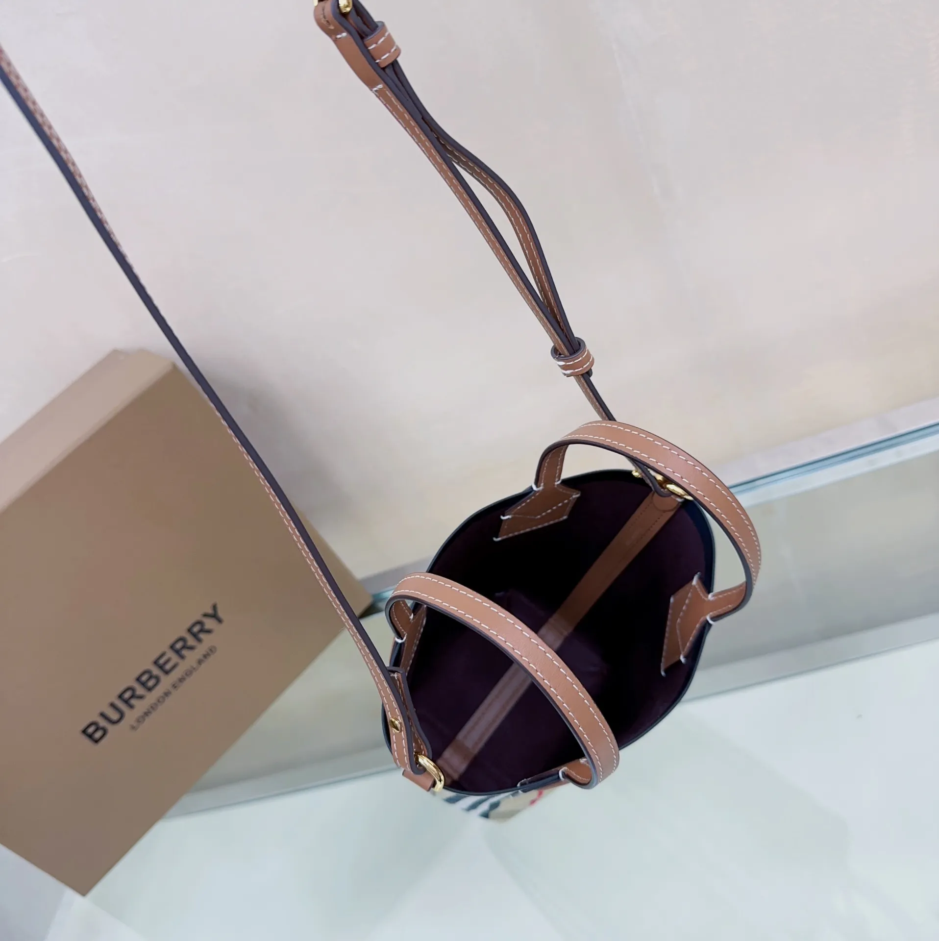 All categories Burberry women's bags (Burberry) Burberry original order 4611