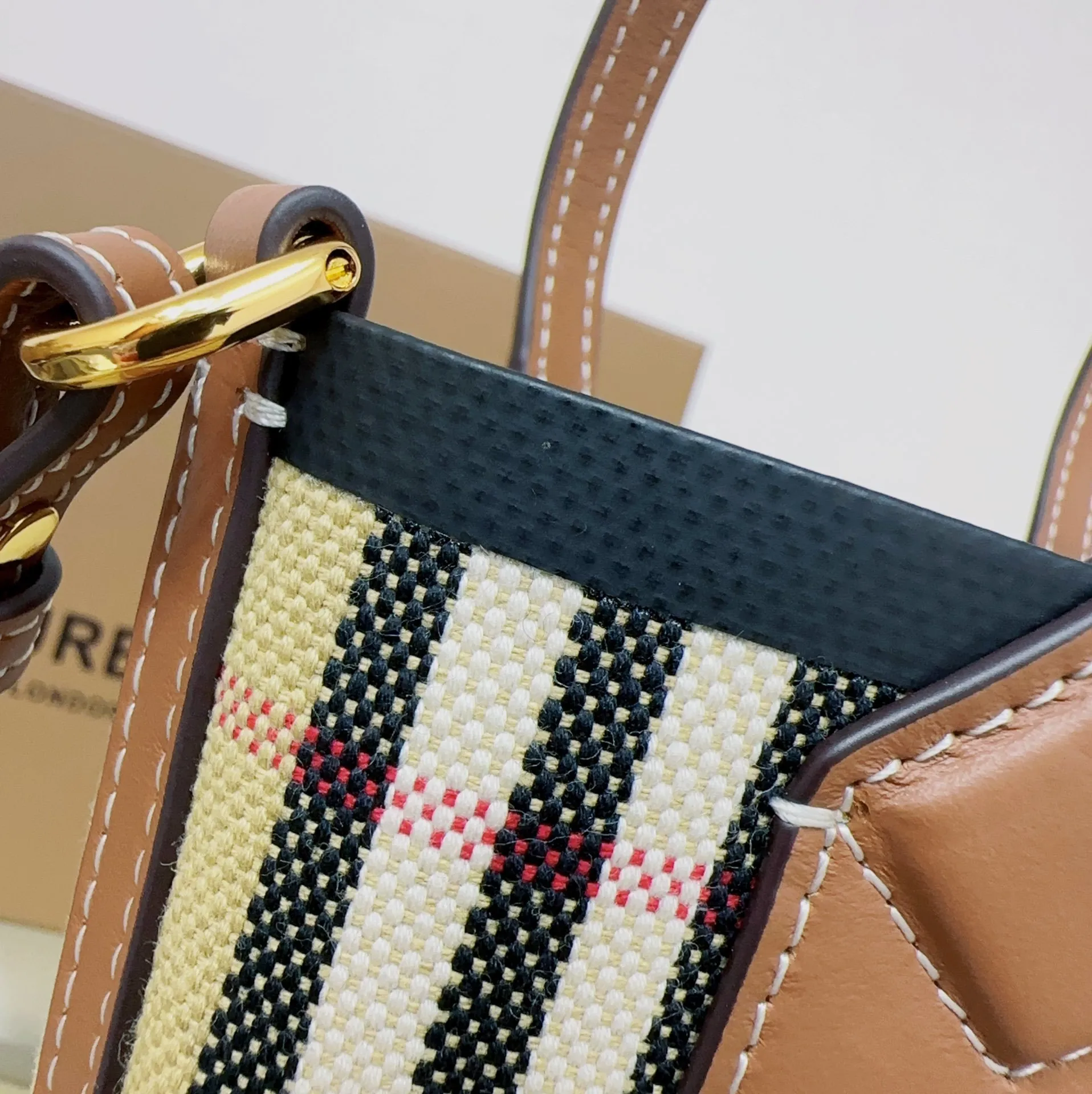All categories Burberry women's bags (Burberry) Burberry original order 4611