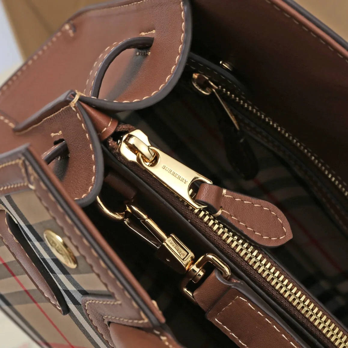 All categories Burberry women's bags (Burberry) Burberry 8347