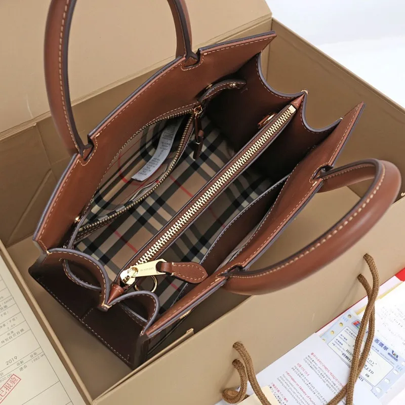 All categories Burberry women's bags (Burberry) Burberry 8347