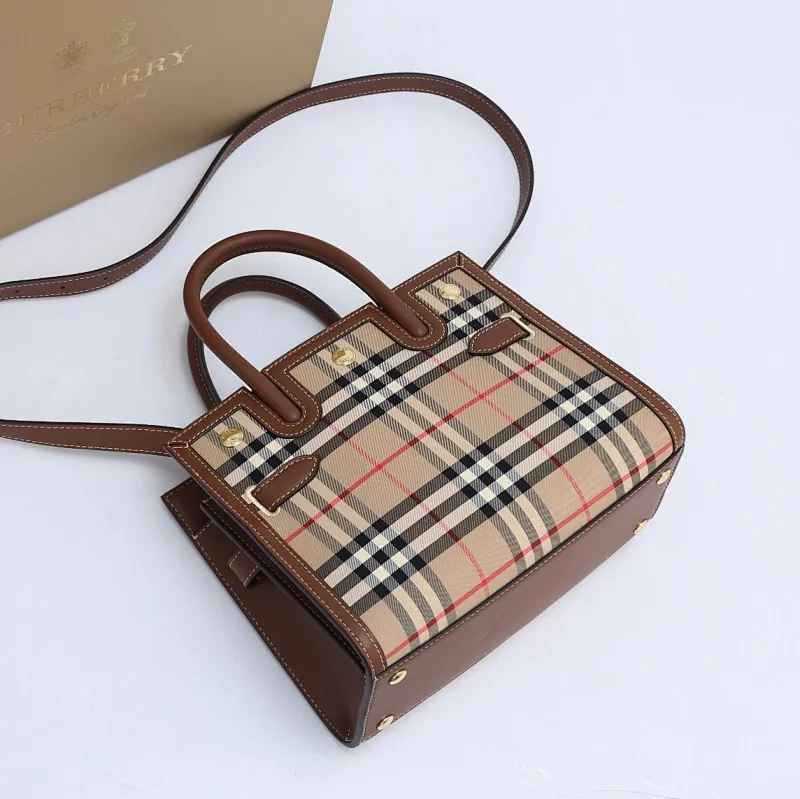 All categories Burberry women's bags (Burberry) Burberry 8347
