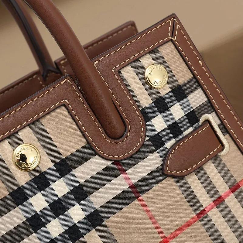 All categories Burberry women's bags (Burberry) Burberry 8347