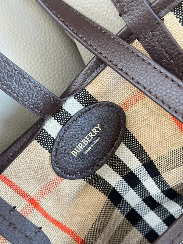All categories Burberry women's bags (Burberry) Burberry original order 2221
