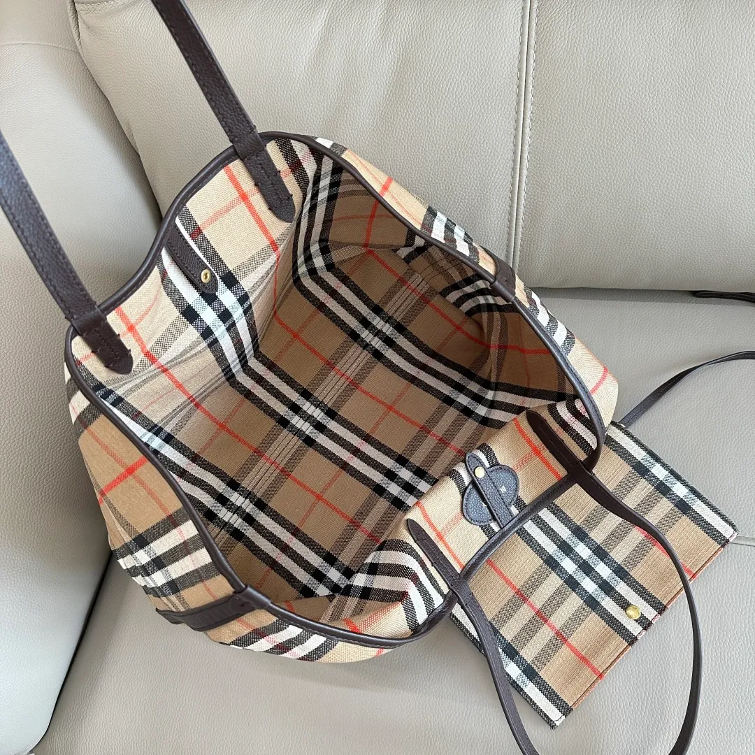 All categories Burberry women's bags (Burberry) Burberry original order 2221