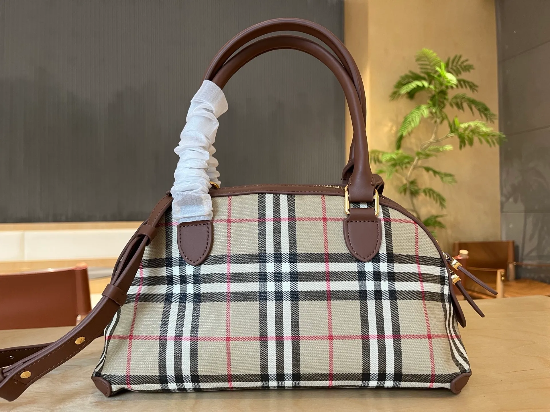 All categories Burberry women's bags (Burberry) Burberry original order 4644