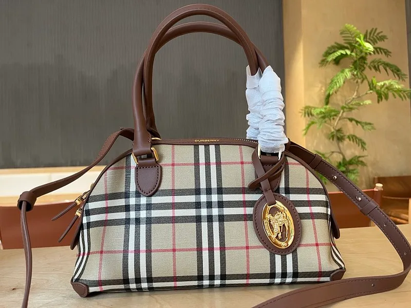 All categories Burberry women's bags (Burberry) Burberry original order 4644