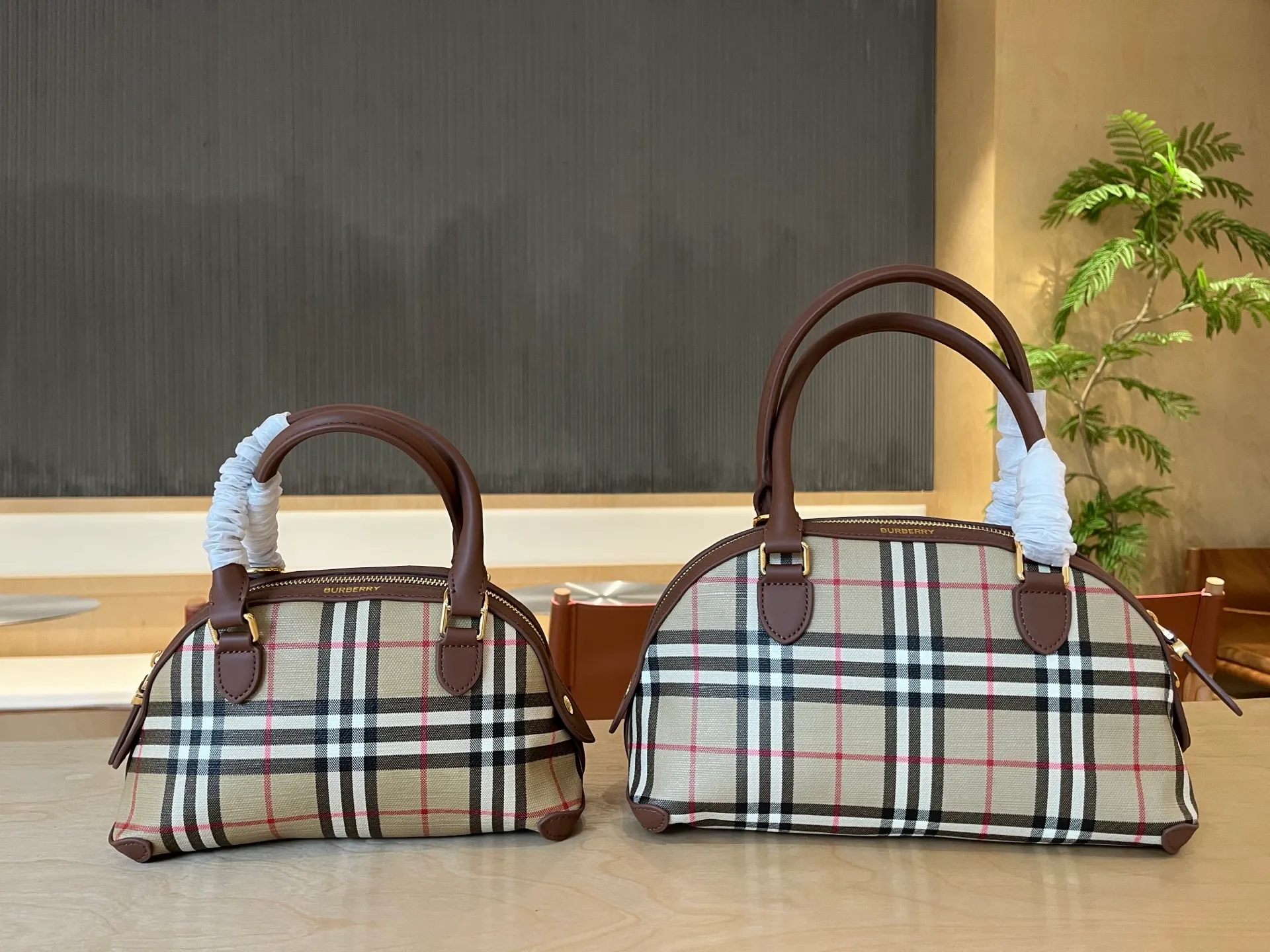 All categories Burberry women's bags (Burberry) Burberry original order 4644