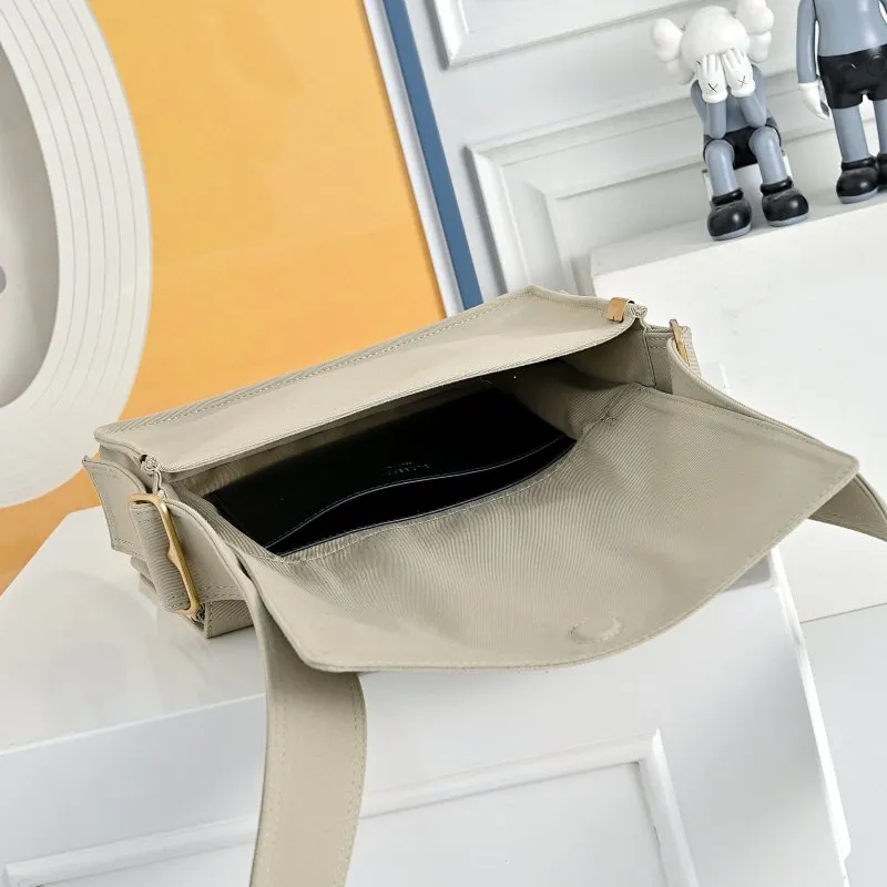 All categories Burberry women's bags (Burberry) Burberry 2517