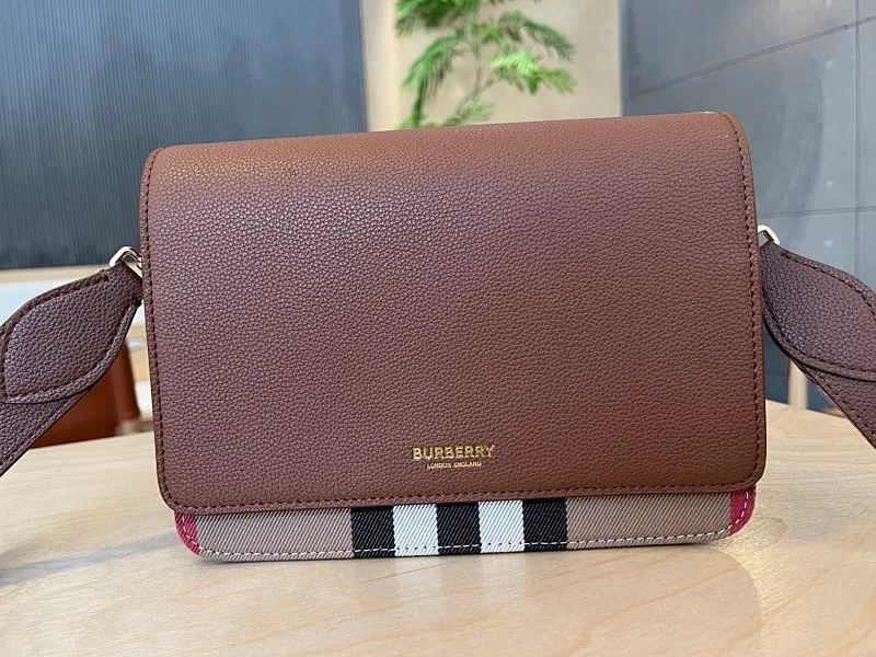 All categories Burberry women's bags (Burberry) Burberry 6608