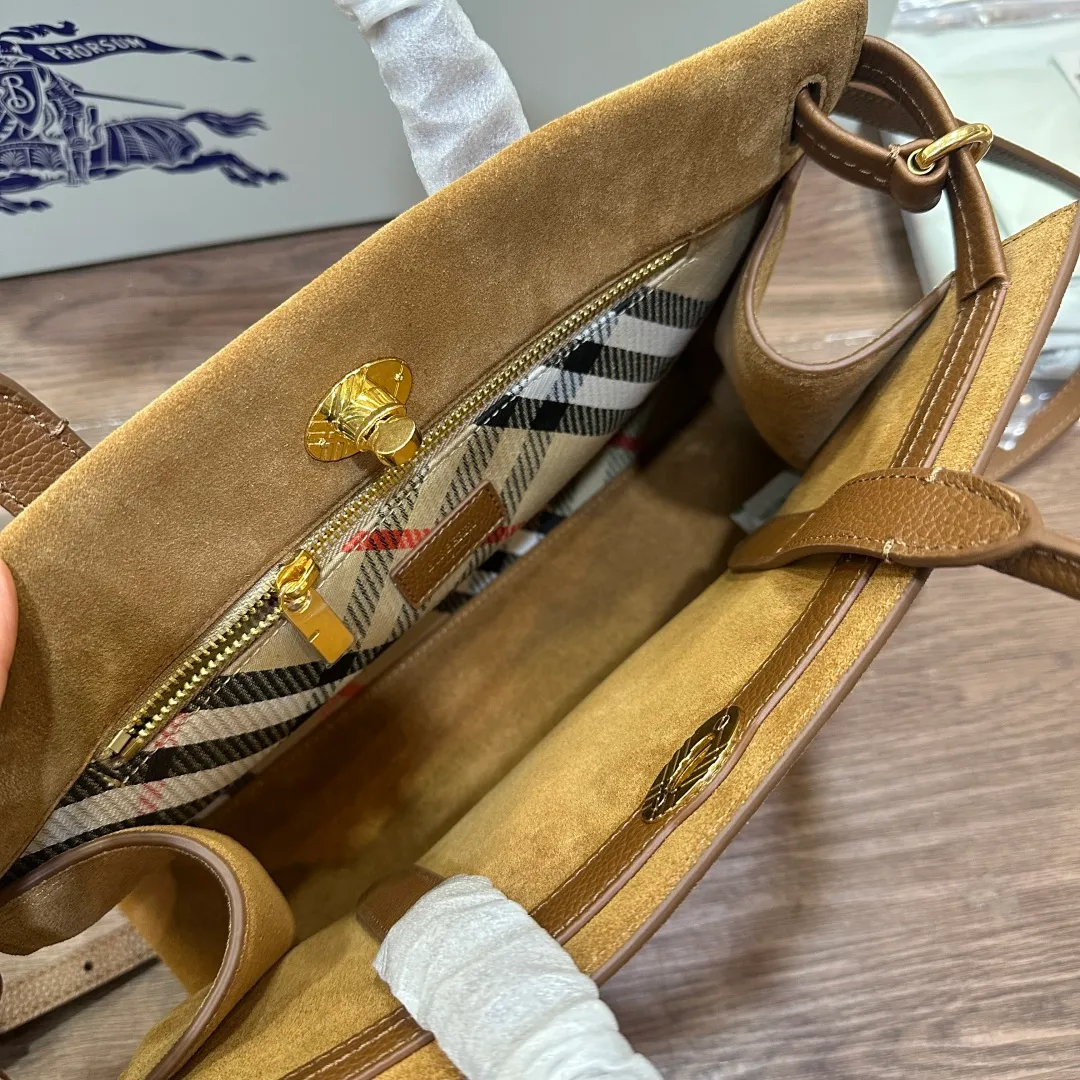 All categories Burberry women's bags (Burberry) Burberry 243