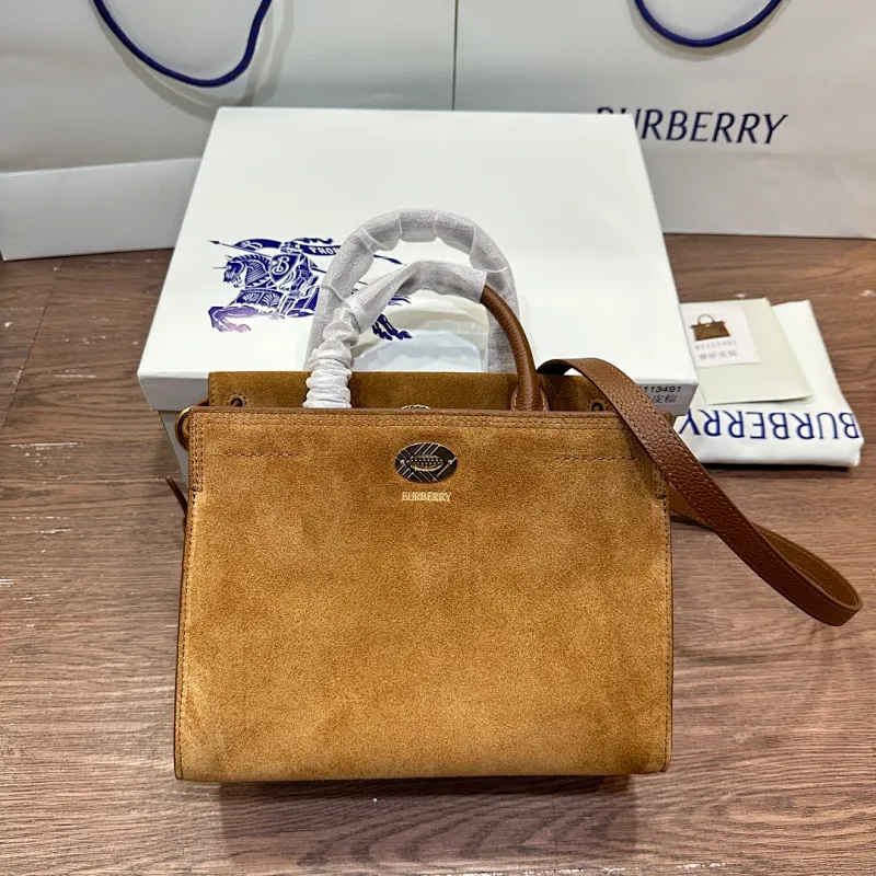 All categories Burberry women's bags (Burberry) Burberry 243