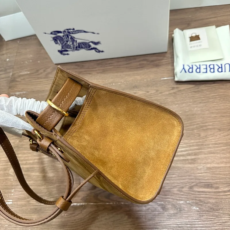 All categories Burberry women's bags (Burberry) Burberry 243