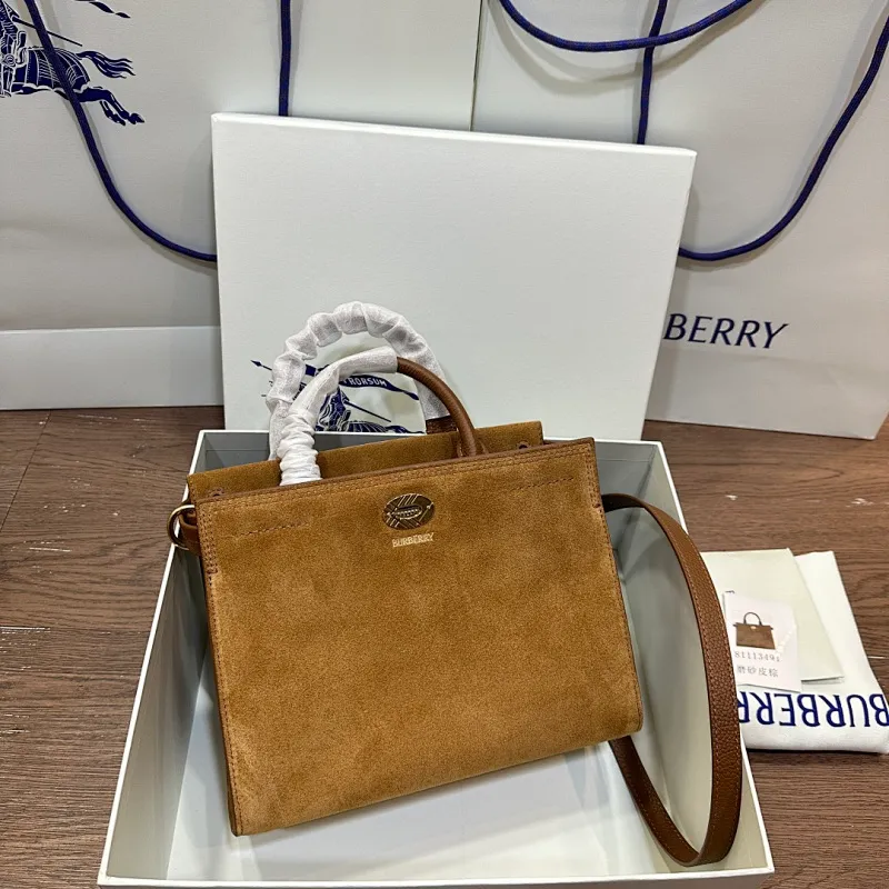 All categories Burberry women's bags (Burberry) Burberry 243
