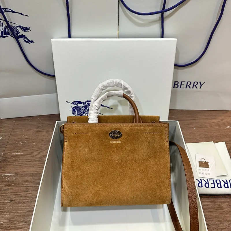 All categories Burberry women's bags (Burberry) Burberry 243