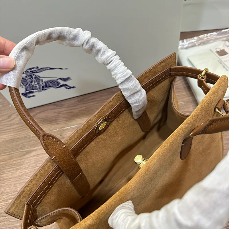 All categories Burberry women's bags (Burberry) Burberry 243