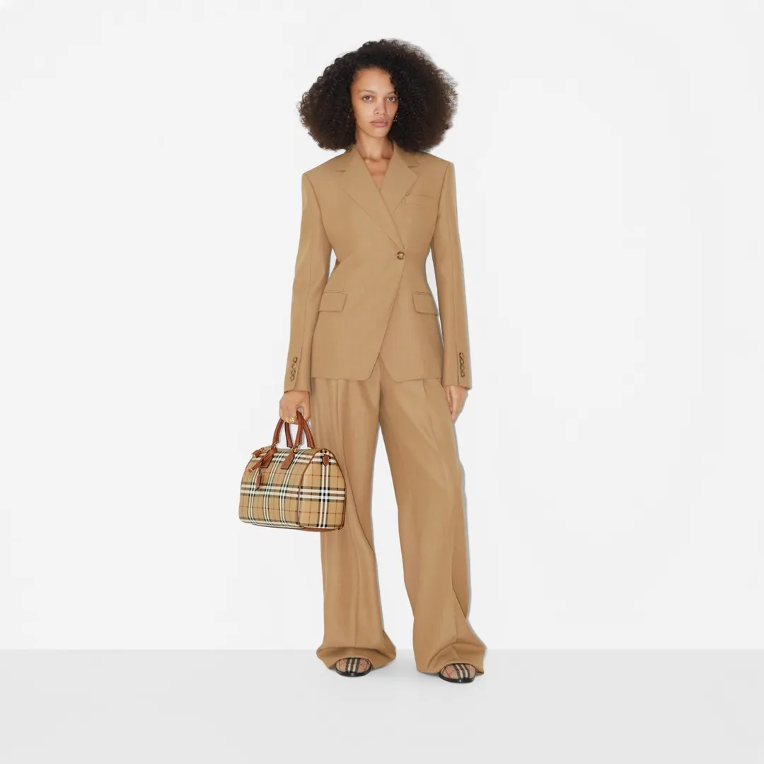 All categories Burberry women's bags (Burberry) Burberry 8371