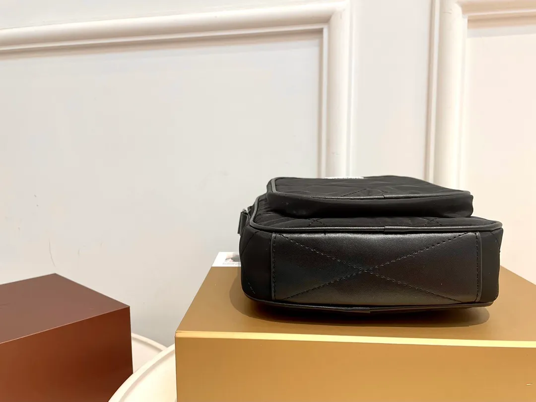All Categories Official Website "Brand Women's Bags" Women's Bags 💙 Burberry 2023 New Burberry Crossbody Bag