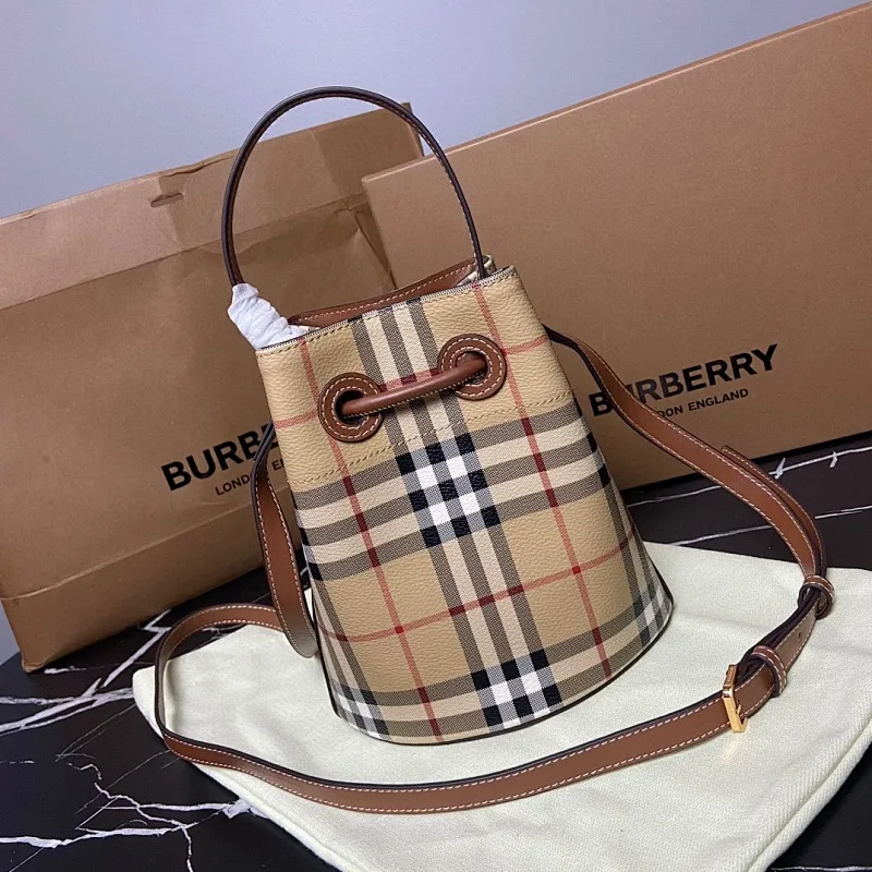 All categories Burberry women's bags (Burberry) Burberry 3306