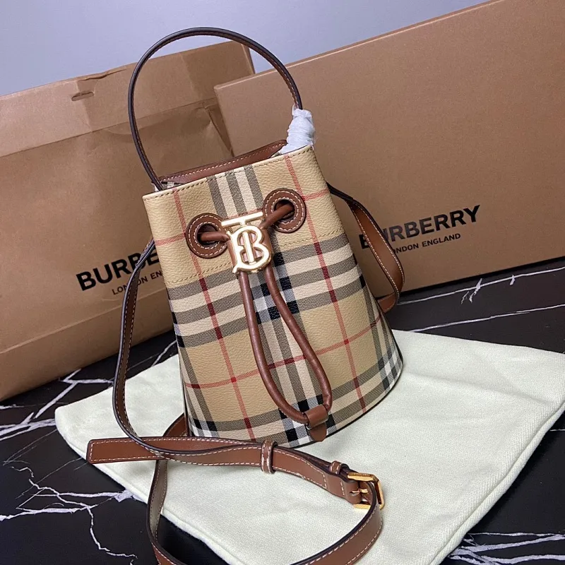 All categories Burberry women's bags (Burberry) Burberry 3306