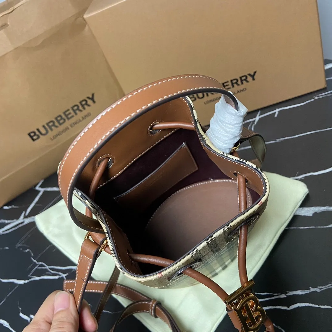 All categories Burberry women's bags (Burberry) Burberry 3306