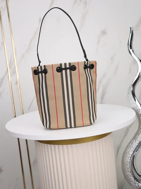 All categories Burberry women's bags (Burberry) Burberry 88437