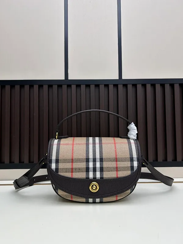 All categories Burberry women's bags (Burberry) Burberry 8996