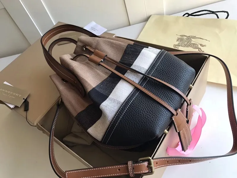 All categories Burberry women's bags (Burberry) Burberry original order 5541