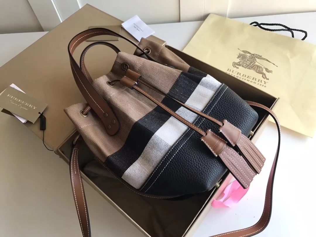 All categories Burberry women's bags (Burberry) Burberry original order 5541