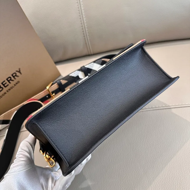 All Categories Official Website "Brand Women's Bags" Women's Bags 💙 Burberry 2025 New Burberry Crossbody Bag