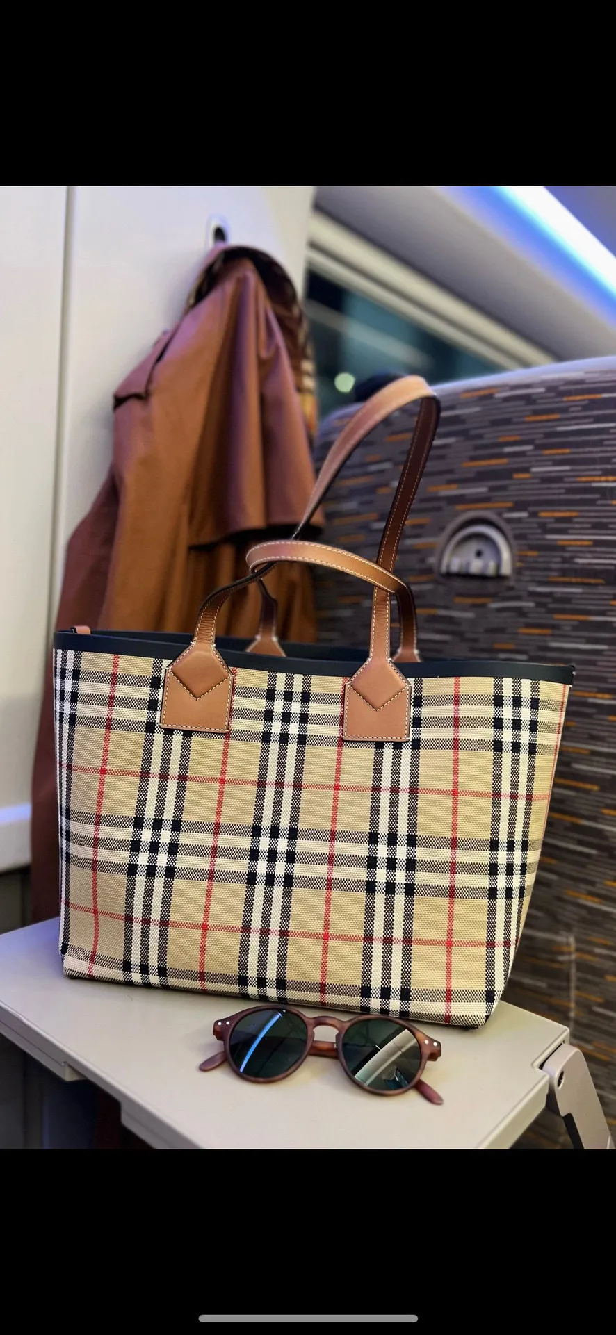 All categories Burberry women's bags (Burberry) Burberry 8411
