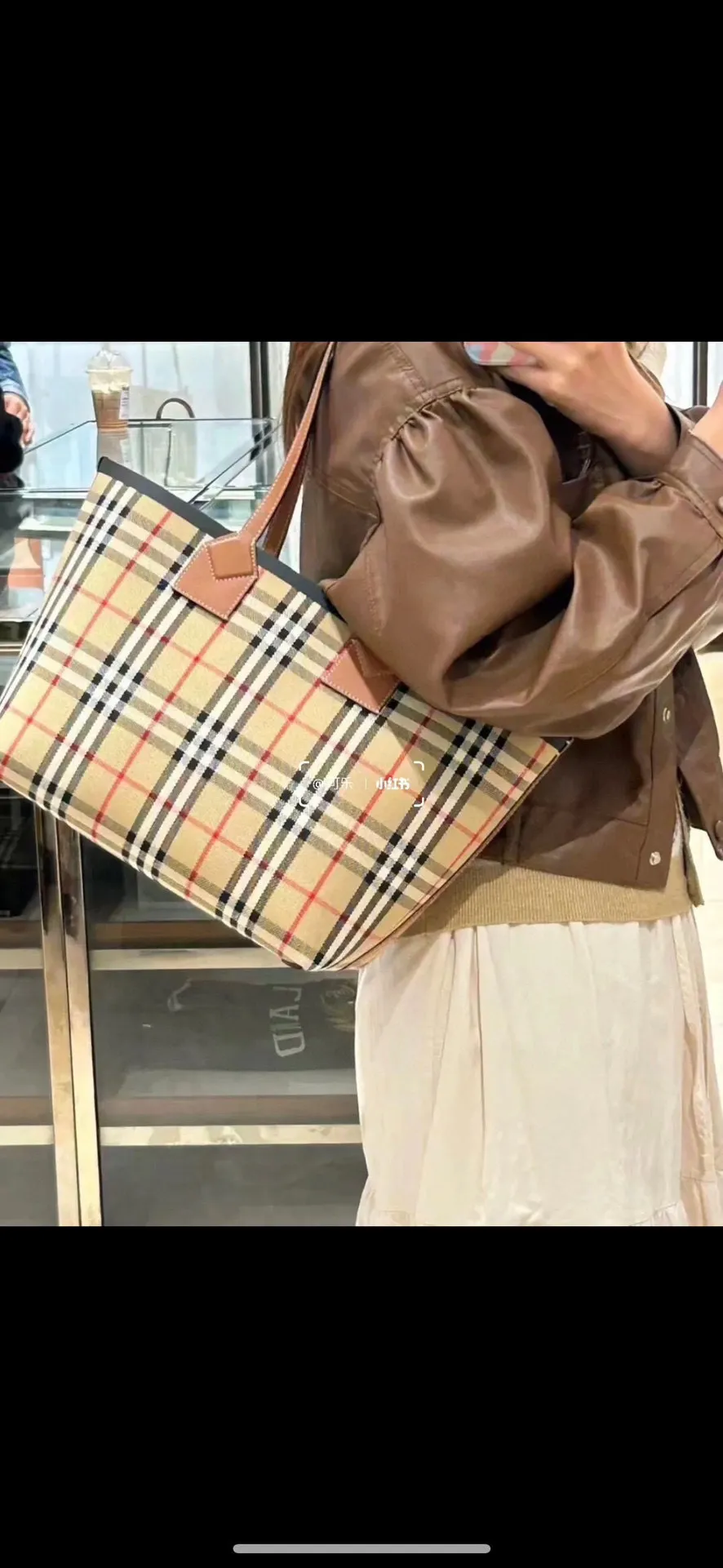 All categories Burberry women's bags (Burberry) Burberry 8411